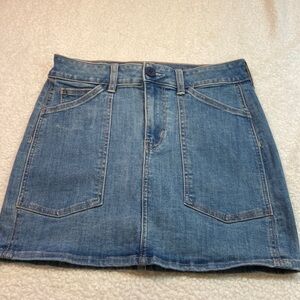 American Eagle Next Level Stretch Hi-Rise  Mini 5-Pocket Jean Skirt EUC Size 4